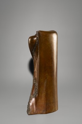 KIN: A LARGE AND ABSTRACT BRONZE VASE