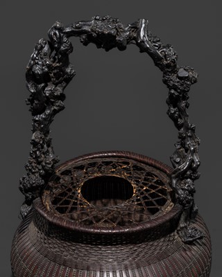 Lot 80 - A VERY LARGE (88 CM) BAMBOO AND RATTAN ‘IKEBANA‘ HANAKAGO (FLOWER BASKET) WITH A WOOD HANDLE