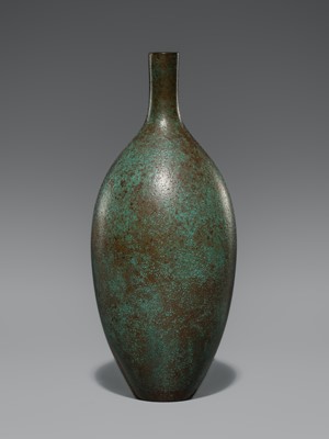 Lot 36 - TOYOCHIKA TAKAMURA: A GREEN PATINATED BRONZE VASE