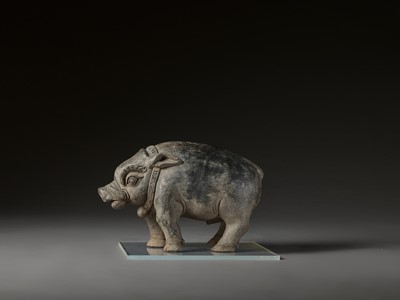 Lot 712 - A MASSIVE AND RARE EAST JAVANESE TERRACOTTA FIGURE OF A BOAR, MAJAPAHIT