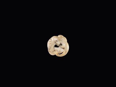 Lot 90 - A BEIGE JADE ‘BAT AND COIN’ CARVING, QING DYNASTY