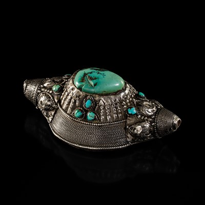 Lot 158 - A TURQUOISE INLAID SILVER HAIR ORNAMENT, 19TH CENTURY