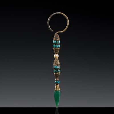 Lot 122 - A BRASS, PEARL AND TURQUOISE OFFICIAL'S EARRING, SOCHI, 19TH CENTURY