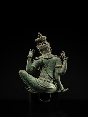 Lot 473 - A MAGNIFICENT BRONZE FIGURE OF VAJRASATTVA OR AVALOKITESHVARA, KEDIRI TO SINGHASARI KINGDOM, JAVA, 12TH-13TH CENTURY