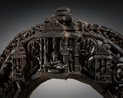 Lot 18 - A BLACK STONE ARCH FROM THE PRABHATORANA OF A VISHNU STELE, GAHADAVALA DYNASTY, INDIA, 11TH-12TH CENTURY
