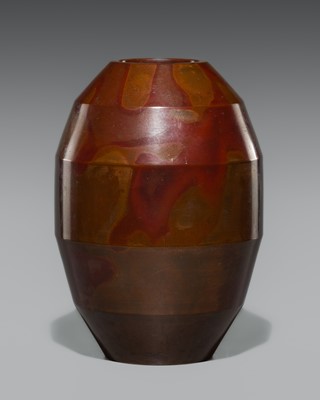 Lot 41 - HOUUN: A PATINATED BRONZE VASE