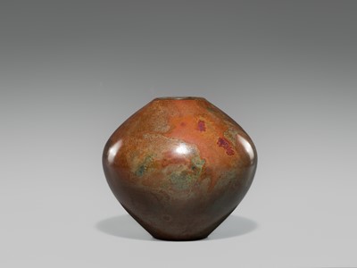 TAKAHASHI KEITEN: A FINE BRONZE FLOWER VASE