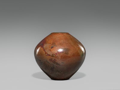 TAKAHASHI KEITEN: A FINE BRONZE FLOWER VASE