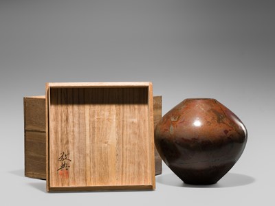 TAKAHASHI KEITEN: A FINE BRONZE FLOWER VASE