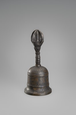 A SET WITH A BRONZE RITUAL BELL AND A FOUR-PRONGED VAJRA