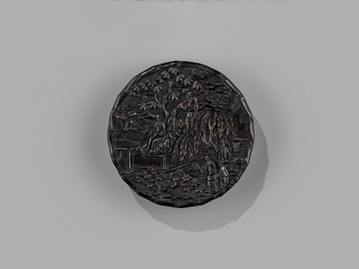 Lot 569 - A CARVED TORTOISESHELL ‘FIGURAL’ SNUFF BOX AND COVER, QING DYNASTY