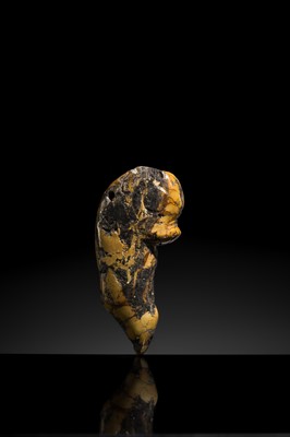 A RARE AND LARGE TURQUOISE MATRIX ‘PIG DRAGON’ PENDANT, ZHULONG, LATE NEOLITHIC PERIOD, HONGSHAN CULTURE