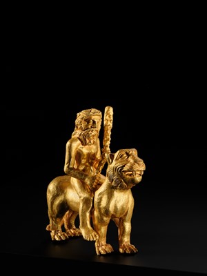 Lot 255 - AN EXCEEDINGLY RARE GOLD FIGURE OF HERCULES RIDING A LION, CENTRAL ASIA, PROBABLY BACTRIAN, CIRCA 1ST-2ND CENTURY AD