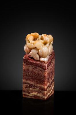 A FINE ‘CHICKEN BLOOD’ SOAPSTONE SEAL WITH SQUIRRELS AND GOURDS, LATE QING DYNASTY TO REPUBLIC PERIOD