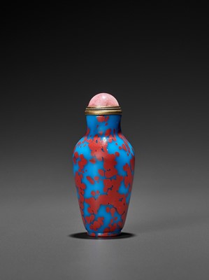 Lot 377 - A SPECKLED TURQUOISE-BLUE GLASS SNUFF BOTTLE, QING DYNASTY