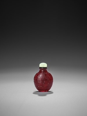 Lot 255 - A RARE SET OF TWO GLASS SNUFF BOTTLES, QING DYNASTY