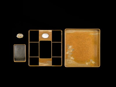 Lot 210 - A MAGNIFICENT MATCHING GOLD LACQUER SET OF A SUZURIBAKO (WRITING BOX) AND A BUNDAI (WRITING DESK)