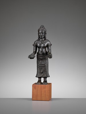 Lot 715 - A BRONZE FIGURE OF UMA, LOPBURI STYLE, 13TH-15TH CENTURY