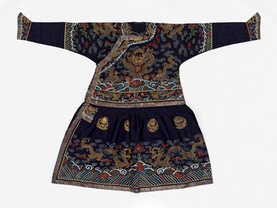 Lot 605 - A FESTIVE ROBE, CHAO FU, QING DYNASTY