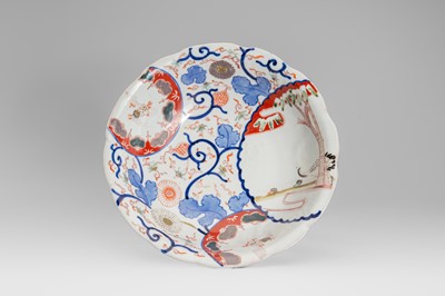Lot 1579 - AOKI BROTHERS COMPANY: AN ARITA PORCELAIN DISH