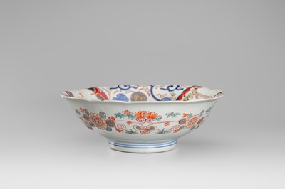 Lot 1579 - AOKI BROTHERS COMPANY: AN ARITA PORCELAIN DISH