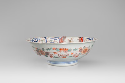 Lot 1579 - AOKI BROTHERS COMPANY: AN ARITA PORCELAIN DISH
