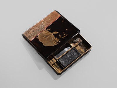 Lot 227 - A SUPERB TOGIDASHI LACQUER ‘FIREFLIES FROM THE TALE OF GENJI’ SUZURIBAKO (WRITING BOX)