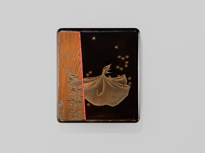 Lot 227 - A SUPERB TOGIDASHI LACQUER ‘FIREFLIES FROM THE TALE OF GENJI’ SUZURIBAKO (WRITING BOX)