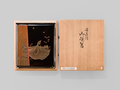 Lot 227 - A SUPERB TOGIDASHI LACQUER ‘FIREFLIES FROM THE TALE OF GENJI’ SUZURIBAKO (WRITING BOX)
