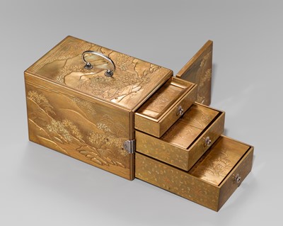 A MAGNIFICENT GOLD LACQUER KODANSU (INCENSE CABINET), ATTRIBUTED TO HARUI KOMIN
