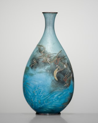 KUMENO TEITARO: A FINE GINBARI CLOISONNÉ ‘DRAGON AND WAVES’ VASE