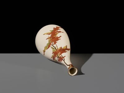 Lot 150 - YABU MEIZAN: A FINE AND LARGE SATSUMA CERAMIC ‘AUTUMN MAPLE LEAVES’ BOTTLE VASE