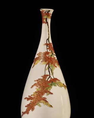 Lot 150 - YABU MEIZAN: A FINE AND LARGE SATSUMA CERAMIC ‘AUTUMN MAPLE LEAVES’ BOTTLE VASE