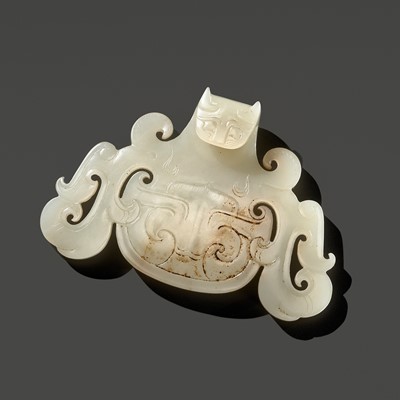 Lot 210 - A RARE WHITE JADE ‘DRAGON’ BELT HOOK, WARRING STATES PERIOD