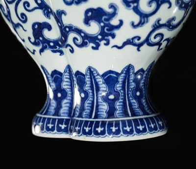 Lot 175 - AN IMPERIAL BLUE AND WHITE 'PHOENIX AND DRAGON' DOUBLE VASE AND COVER, QIANLONG MARK AND OF THE PERIOD