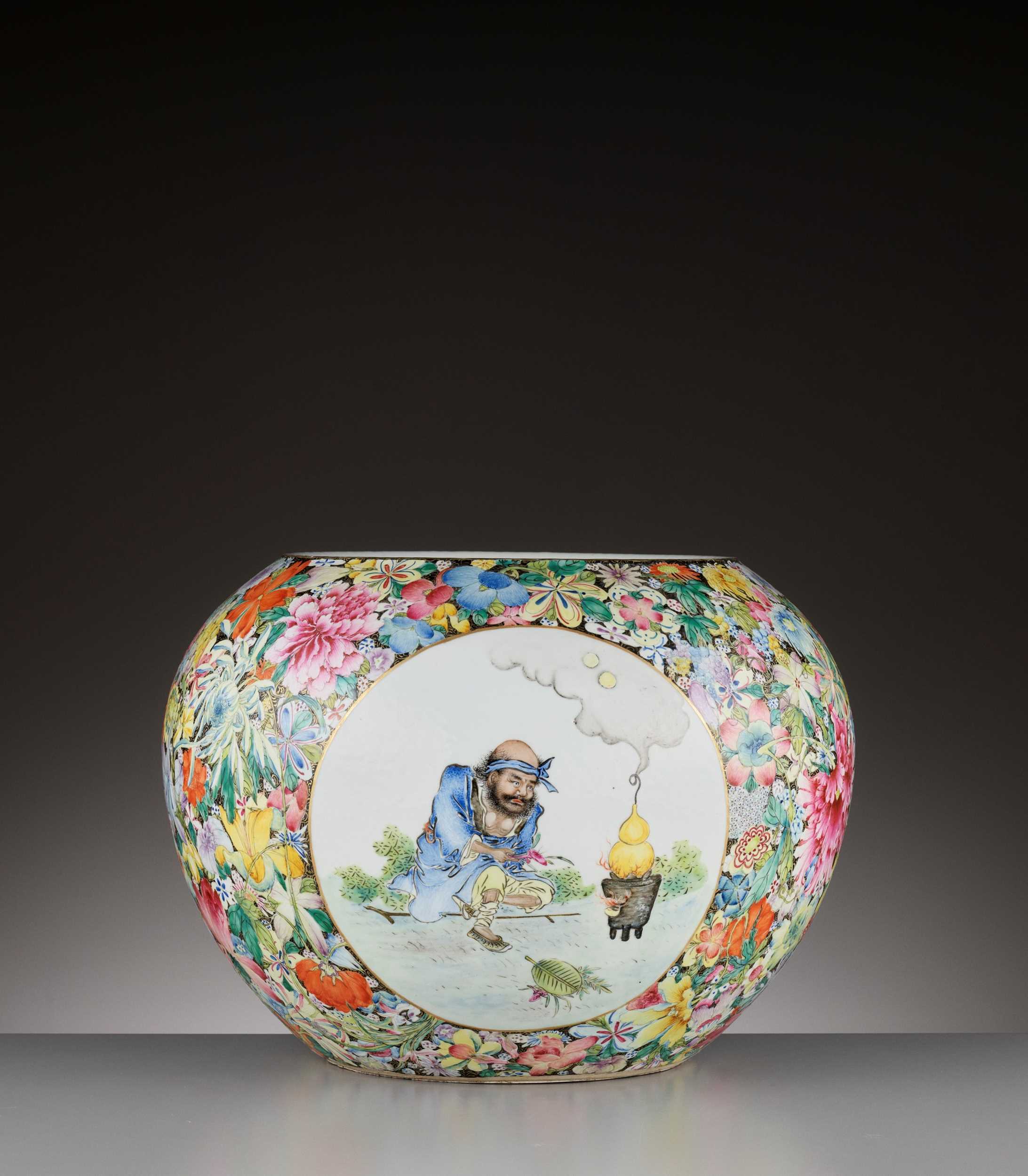Lot 319 - A VERY LARGE MILLEFLEUR-ENAMELED ‘IMMORTALS’ BOWL, REPUBLIC PERIOD