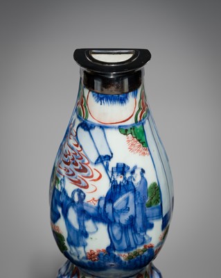 Lot 183 - A WUCAI, SILVER-MOUNTED, PORCELAIN ‘SCHOLARS IN GARDEN’ WALL VASE, TRANSITIONAL PERIOD
