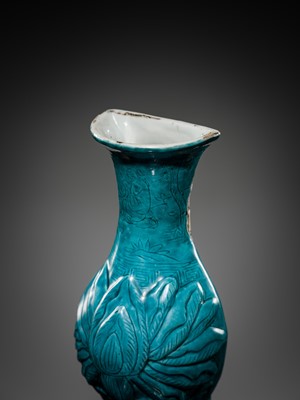 Lot 21 - AN EXTREMELY RARE TURQUOISE-GLAZED ‘LOTUS’ WALL VASE, WANLI MARK AND PERIOD