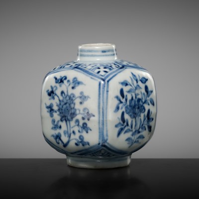 Lot 173 - A SMALL BLUE AND WHITE PORCELAIN ‘LOTUS AND PEONIES’ SQUARED BOTTLE VASE, MING DYNASTY