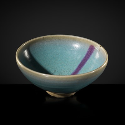 Lot 12 - A PURPLE-SPLASHED BLUE-GLAZED JUN BOWL, JIN-YUAN DYNASTY
