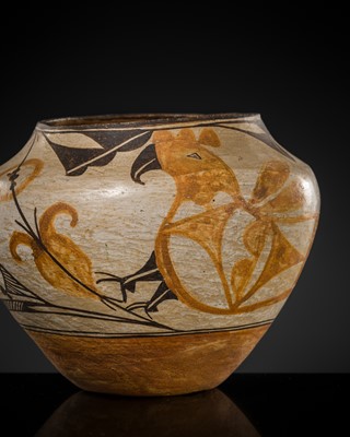 Lot 153 - A POLYCHROME POTTERY ‘PARROT’ VASE (OLLA), ACOMA PUEBLO