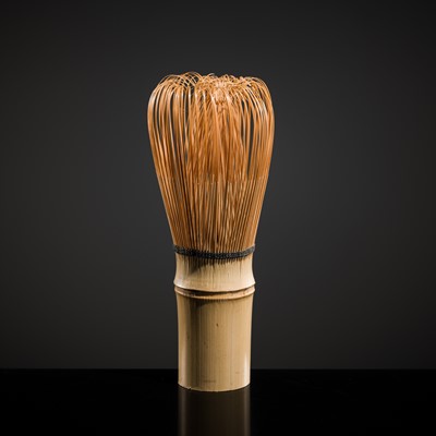 Lot 315 - A FINE BAMBOO TEA WHISK (CHASEN), SHOWA PERIOD OR LATER
