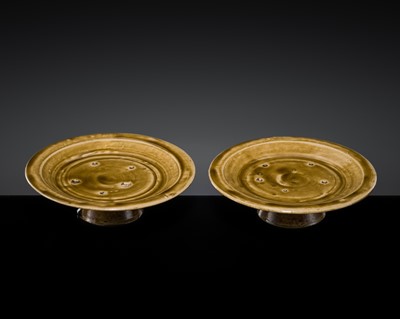 Lot 187 - A PAIR OF BROWN-GLAZED STONEWARE STEM DISHES, FROM THE ZHANG FAMILY OF TONGCHENG