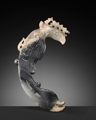 Lot 73 - A RARE GRAY AND WHITE JADE CARVING OF A PHOENIX, LATE NEOLITHIC PERIOD, SHIJIAHE CULTURE