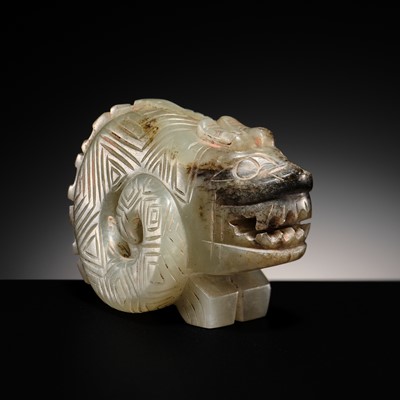 Lot 231 - AN EXTREMELY RARE CELADON JADE CARVING OF A DRAGON, LATE SHANG DYNASTY