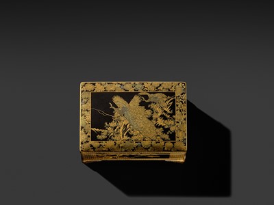 Lot 18 - KOMAI: A SUPERB GOLD-DAMASCENED IRON ‘PEACOCK AND PEAHEN’ BOX AND COVER