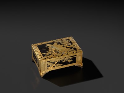 Lot 18 - KOMAI: A SUPERB GOLD-DAMASCENED IRON ‘PEACOCK AND PEAHEN’ BOX AND COVER