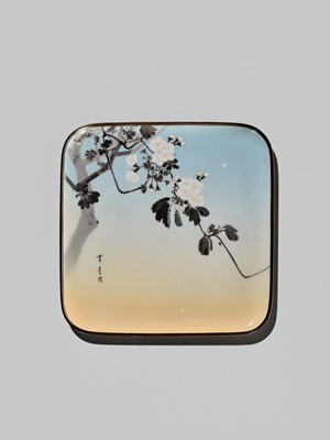 Lot 146 - NAMIKAWA SOSUKE: A FINE CLOISONNÉ ENAMEL ‘BLOSSOMING CHERRY’ TRAY AFTER A DESIGN OF WATANABE SHOTEI