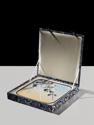Lot 146 - NAMIKAWA SOSUKE: A FINE CLOISONNÉ ENAMEL ‘BLOSSOMING CHERRY’ TRAY AFTER A DESIGN OF WATANABE SHOTEI