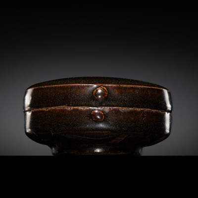 Lot 248 - A CIZHOU COSMETICS BOX AND COVER, SONG DYNASTY (960-1279)